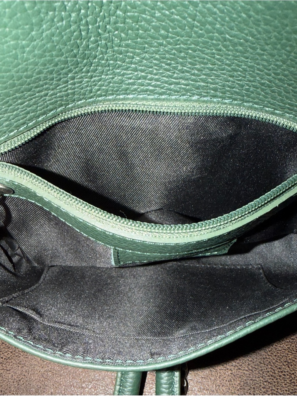 Italian Leather Viral ‘Ribbon’ Bag - Picture 5 of 6